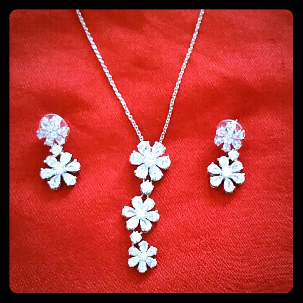 Silver & Crystal Necklace & Earring Set